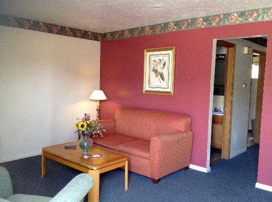 2 Room 3 Double Beds Nonsmoking Suite Photo 4